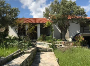 KALIVI (OLIVE FARM HOUSE)